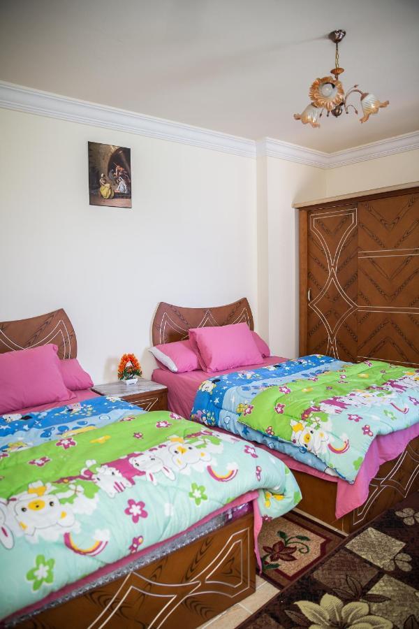 Amazing Sea Front 3-bedroom Apartment Alessandria Esterno foto