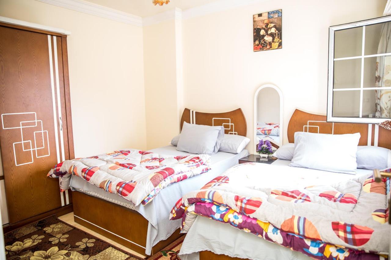 Amazing Sea Front 3-bedroom Apartment Alessandria Esterno foto